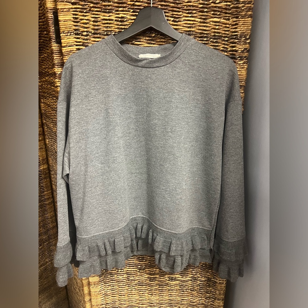 Zara- Womens Ruffle sweater bottom on‎ sweatshirt, Size: Small, Pre- Owned